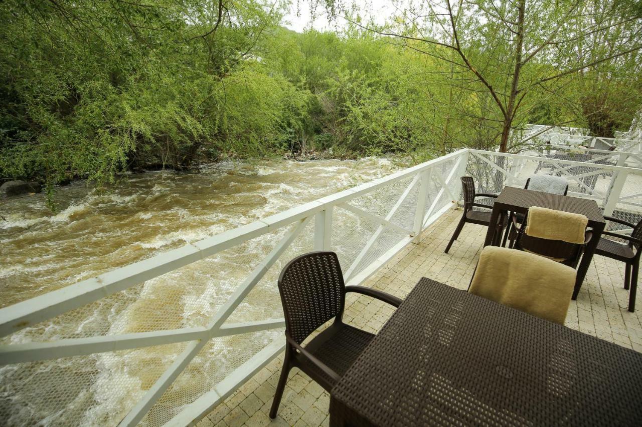 Chalet Dilijan Hotel & Restauarant Экстерьер фото